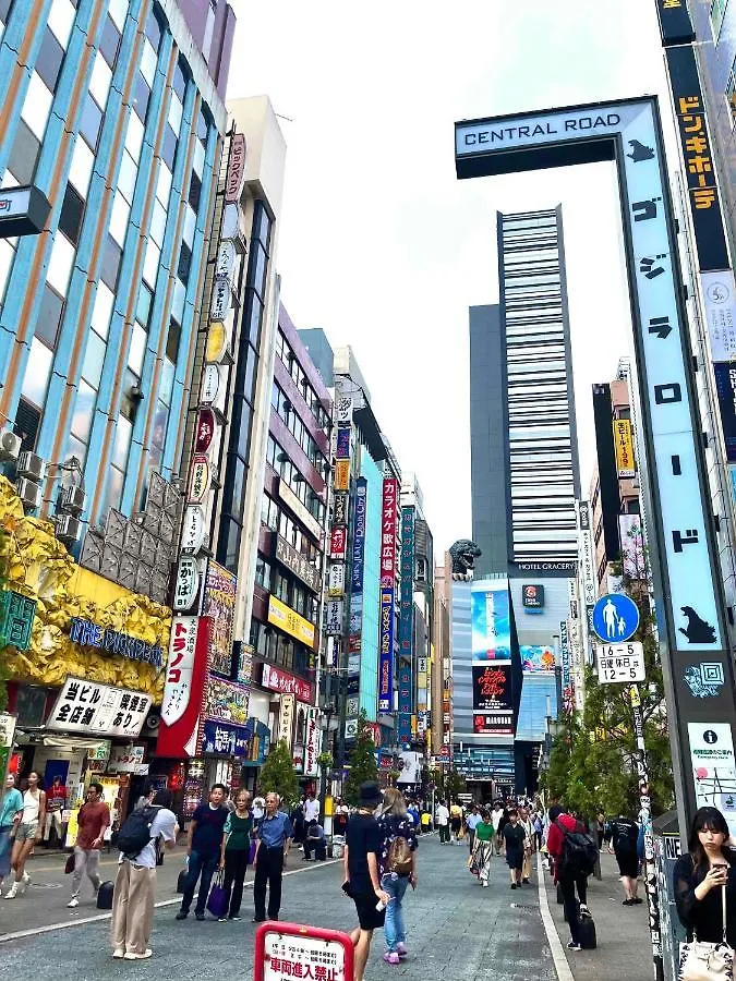 池袋まで電車で２分！高田馬場駅徒歩１５分！無料wi-Fi有！副都心線で新宿、渋谷、原宿まで一本！ Tokyo